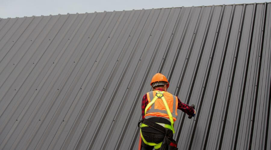 Professional gutter cleaning in Linden, NJ